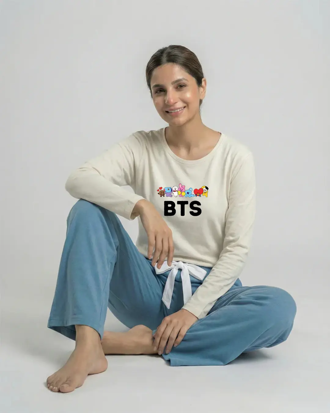 Black Daisy Loose Style Loungewear - Image 2