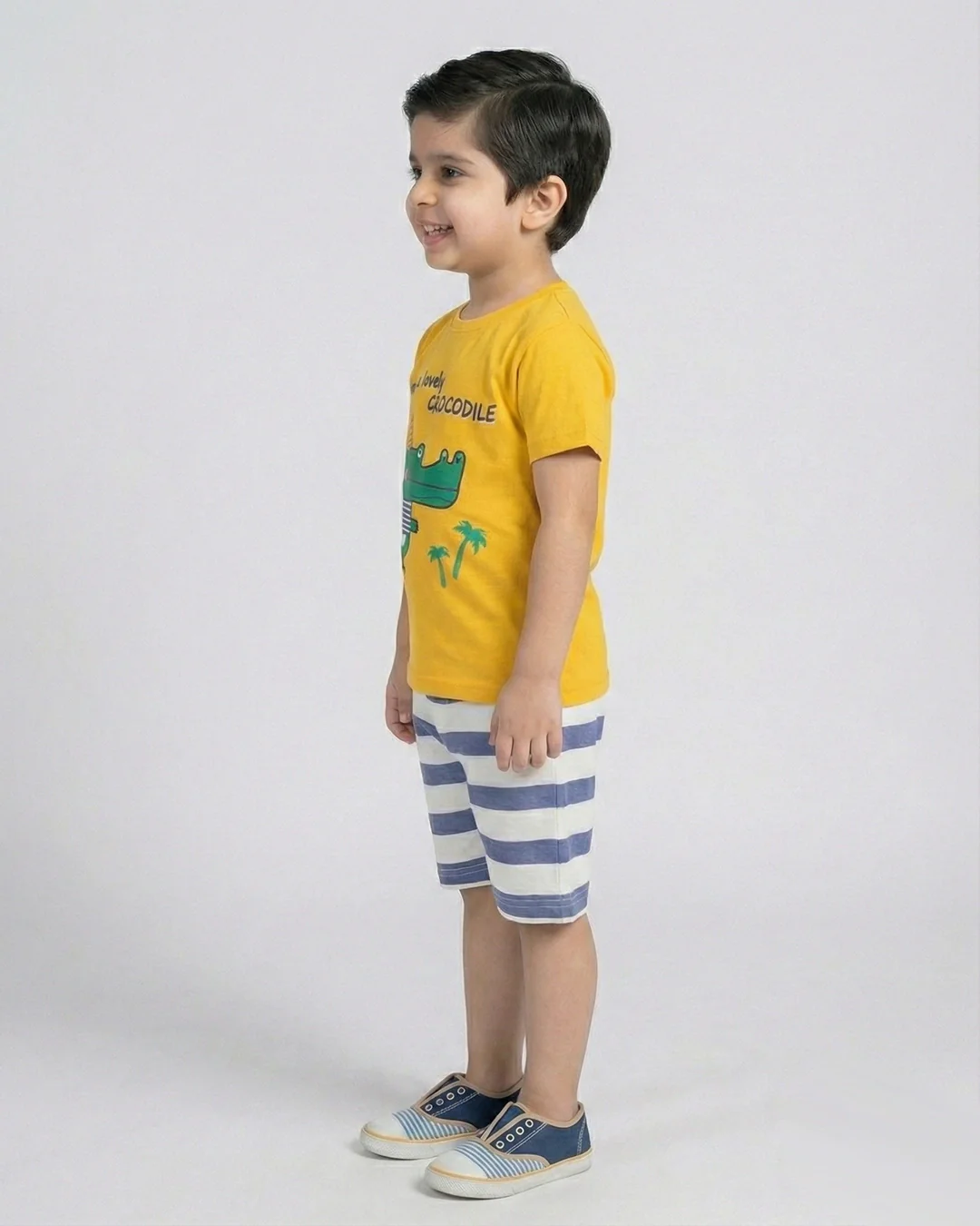 Crocodile Print T-Shirt & Striped Shorts Set for Toddlers - Image 3